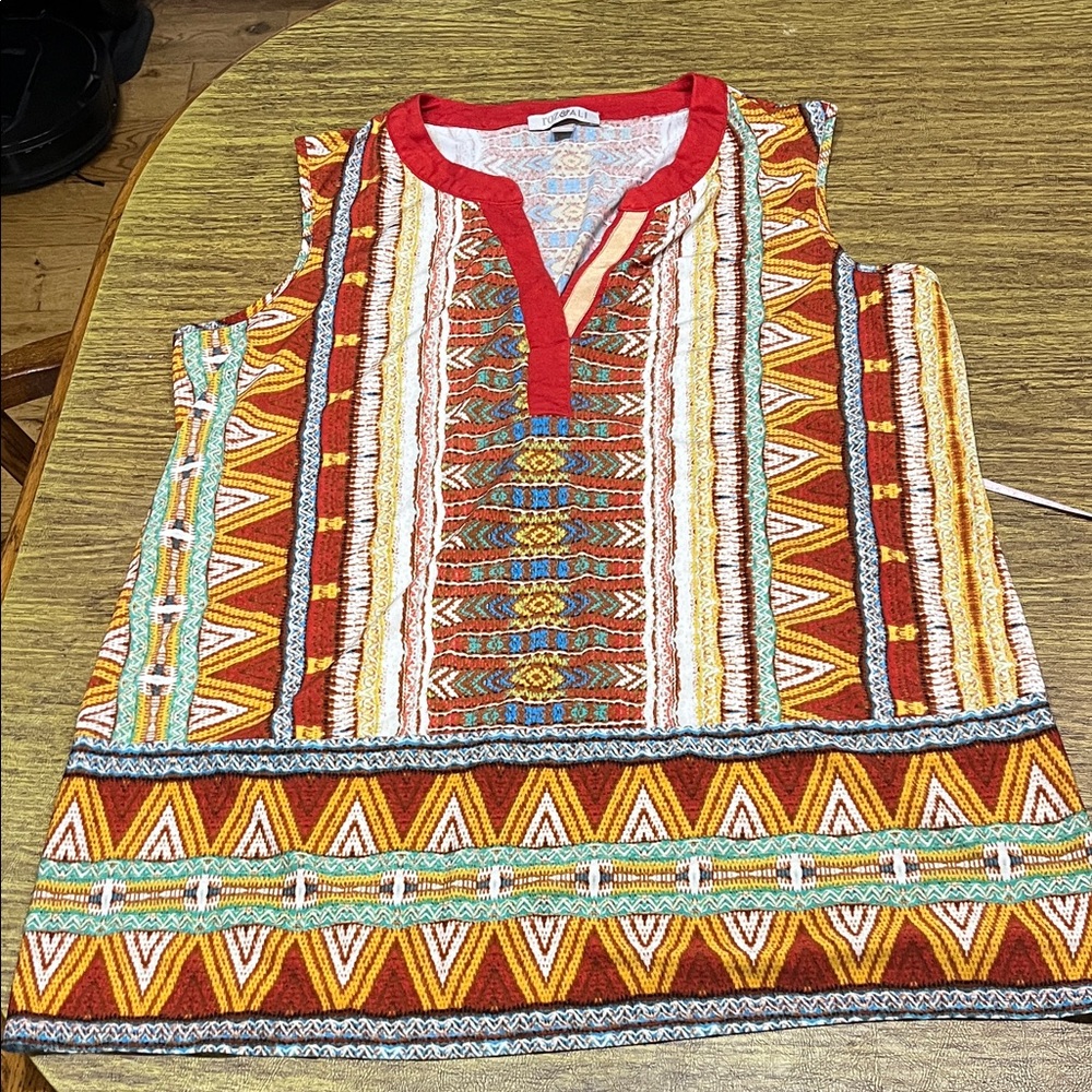 3/$10-Roz & Ali Multicolor Geometric Sleeveless Top